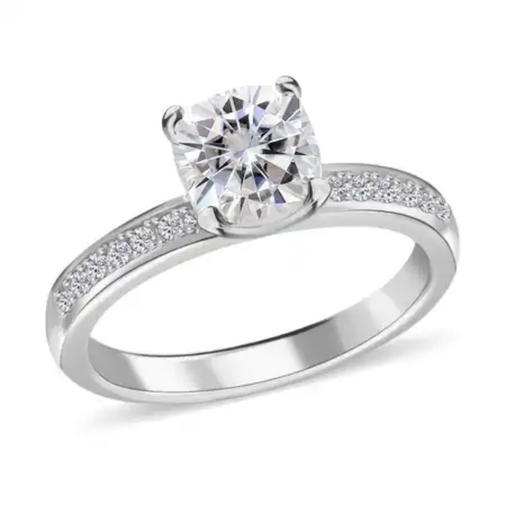 Nwot Genuine Moissanite Ring 165$